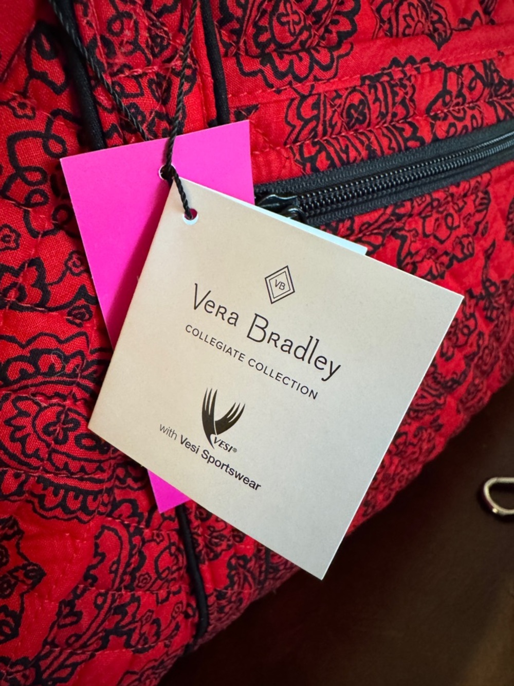 Vera Bradley Large Travel Duffle- Collegiate Collection- NWT - Picture 2 of 9